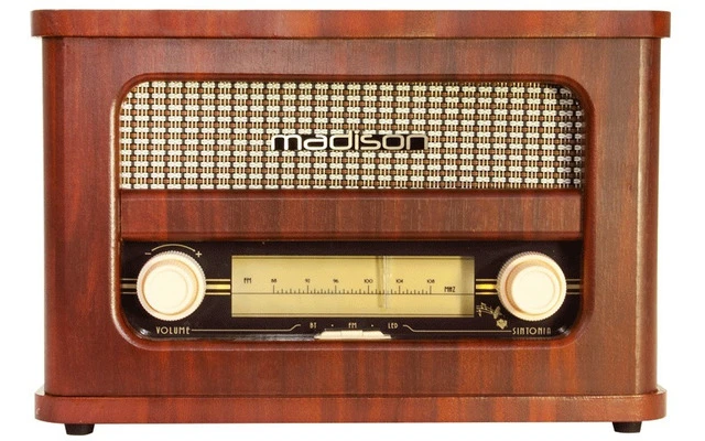 Madison Retro Radio