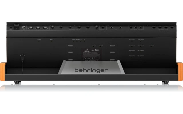 Behringer Poly D