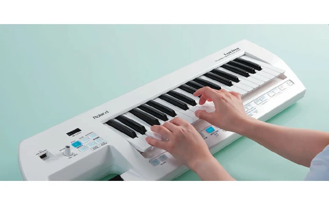 Roland AX-09 Blanco