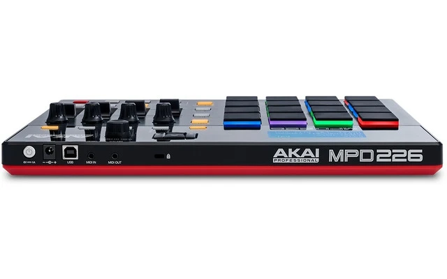 Akai MPD 226