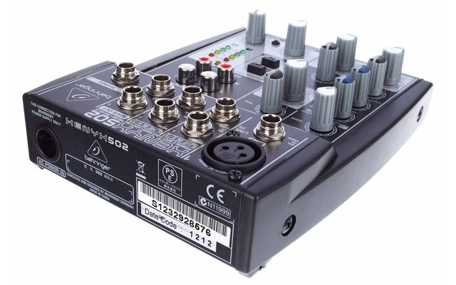 Behringer Xenyx 502