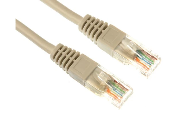 Conector RJ45 macho a conector RJ45 macho / básico / 5.0m