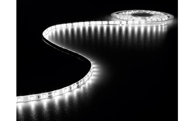 KIT CON CINTA CON LEDs Y ALIMENTACIÓN - COLOR BLANCO - 300 LEDs