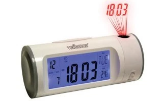Reloj con proyección de la hora