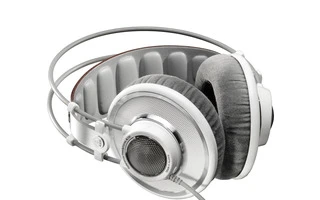 AKG K-701
