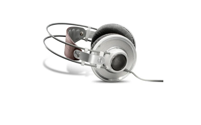 AKG K-701