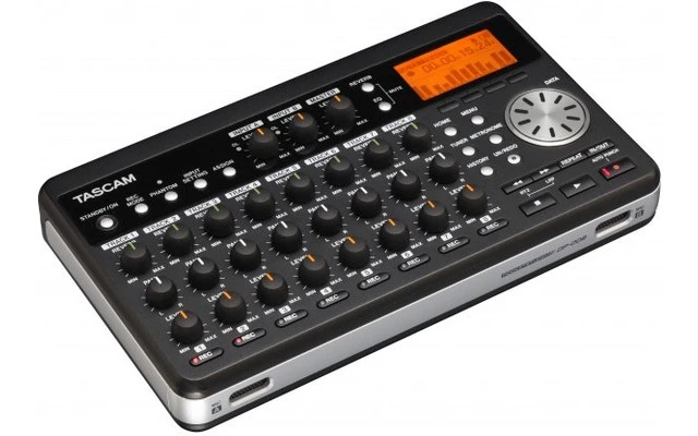 Imagenes de Tascam DP 008