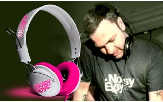 On-Earz Lounge NoisyBoys White Fushia