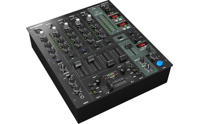 Behringer DJX 750