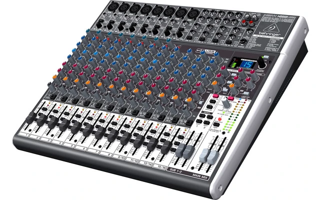 Behringer Xenyx X2222USB