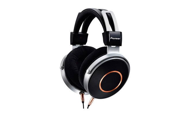 Pioneer SE Monitor 5
