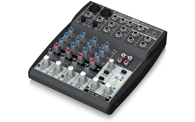 Behringer Xenyx 802