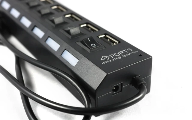 HUB USB 2.0 - 4 Puertos - Interruptor On/Off - Indicador LED