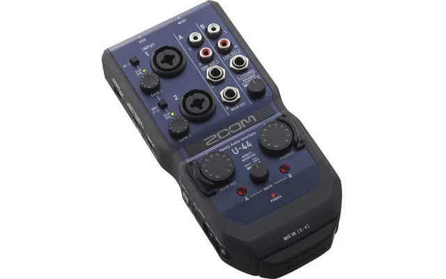 Zoom U-44