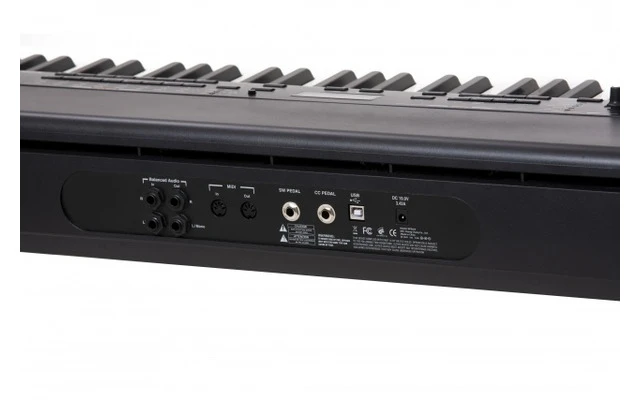 Kurzweil SPS4-8 con altavoces