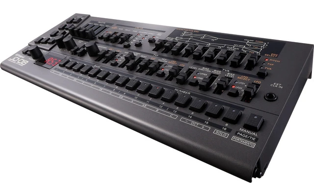 Roland JD-08