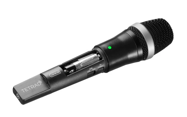 AKG DHT Tetrad D5