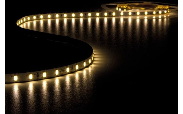 Tira LED Flexible - Color Blanco cálido 2700 K - 300 LEDs - 5 m - 24 V