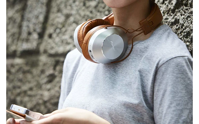 Pioneer SE-MS7BT-T