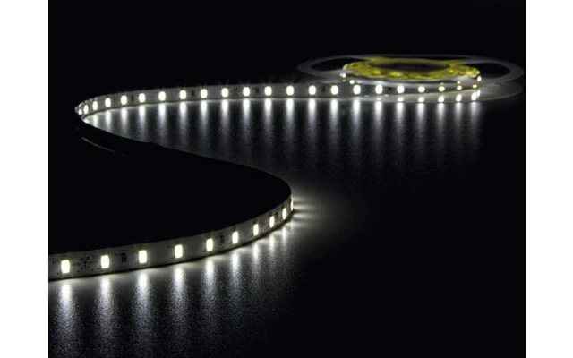 CINTA DE LEDs FLEXIBLE - COLOR BLANCO FRÍO 6500K - 300 LEDs - 5m - 24V