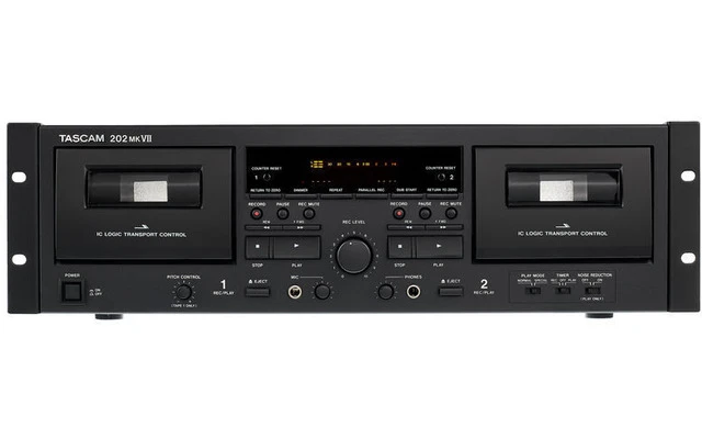 TASCAM 202 MK7