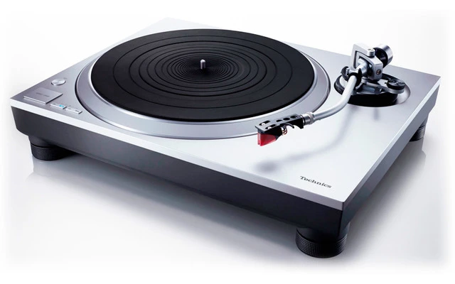 Technics SL-1500C