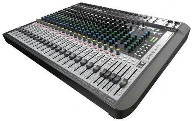 SoundCraft Signature 22MTK