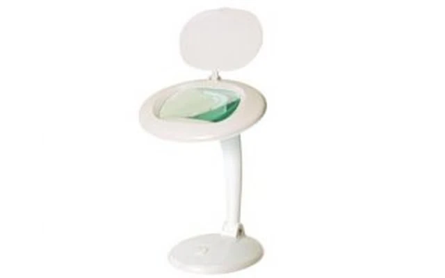 LÁMPARA DE ESCRITORIO CON LUPA 3 DIOPTRÍAS - 22W - COLOR BLANCO