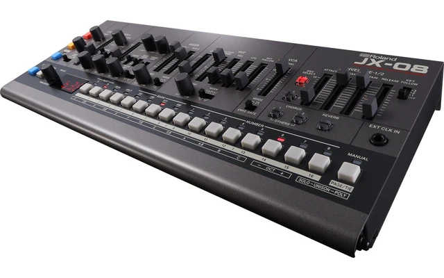 Roland JX-08