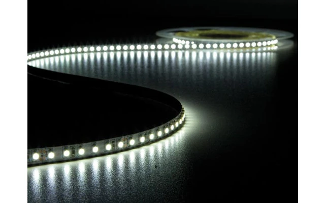 CINTA DE LEDs FLEXIBLE - COLOR BLANCO FRÍO 6500K - 600 LEDs - 5m - 24V