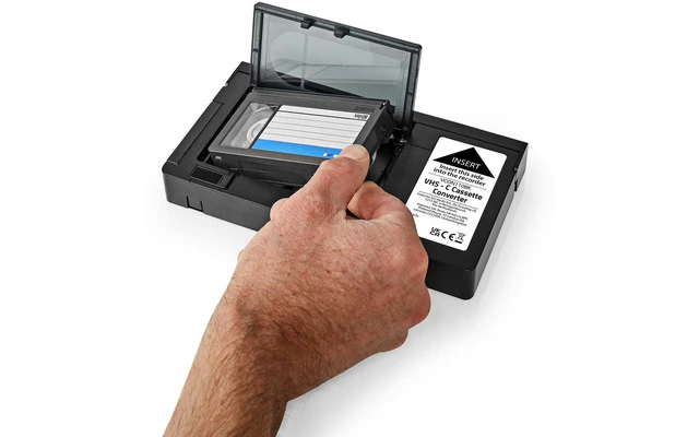 Convertidor VHS - Conversión: VHS-C a VHS - Plug & Play - Negro