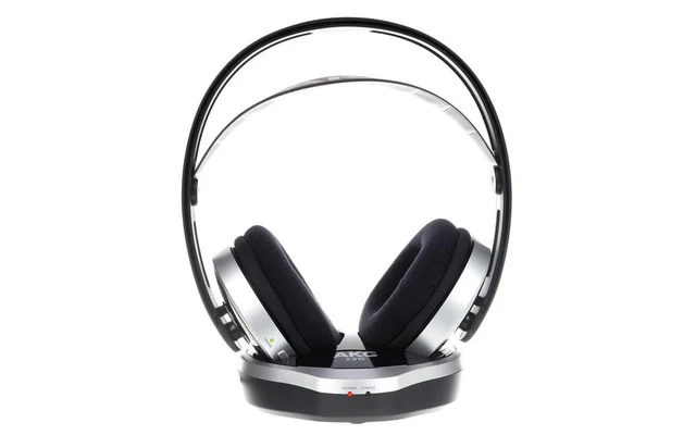 AKG K-915