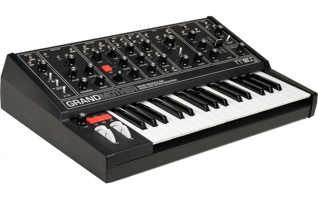 Moog Grandmother Dark