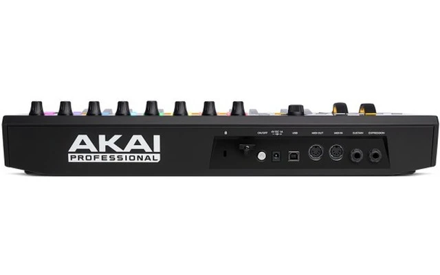 Akai Advance 25