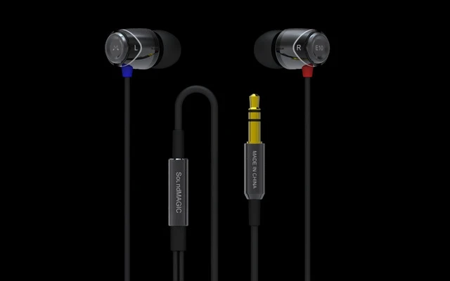 SoundMagic E10 Negro / Plata
