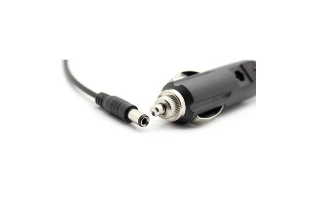 Cable mechero coche a adaptador DC - 12V / 5A - 5.5 x 2.1mm - 1.5 metros