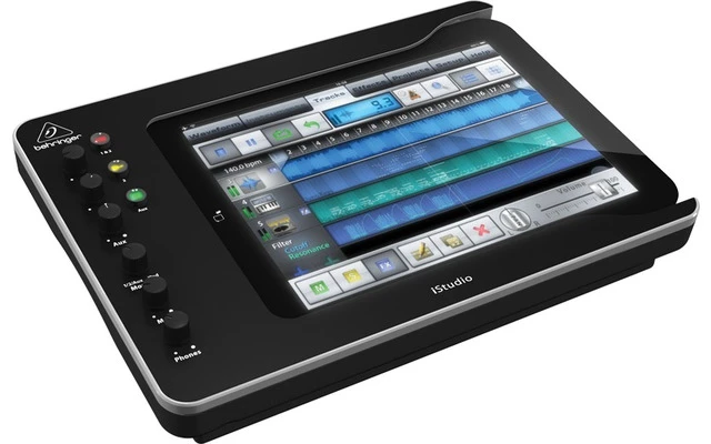 Behringer Istudio iS202