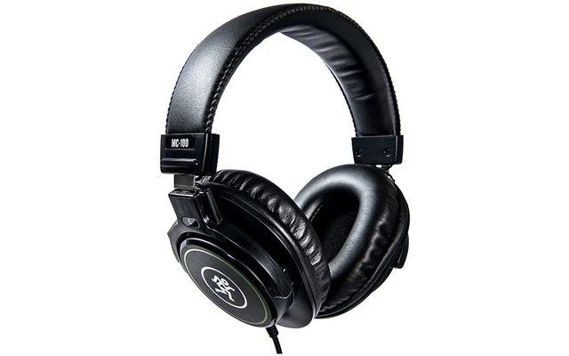 Mackie Performer Bundle
