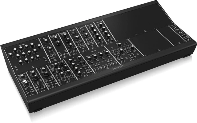 Behringer System 15