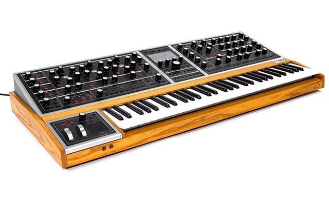 Moog One 8
