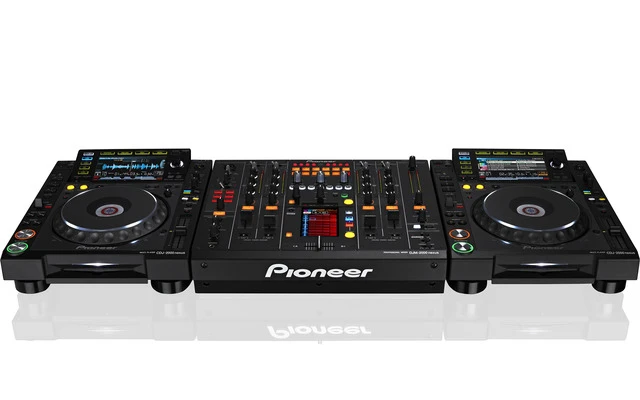 Pioneer DJM 2000 Nexus