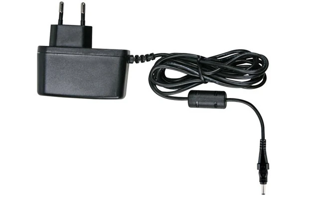 ALIMENTACIÓN ULTRACOMPACTA CONMUTADA 12VDC / 1.5A