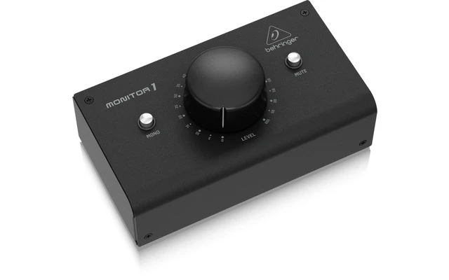 Behringer Monitor 1