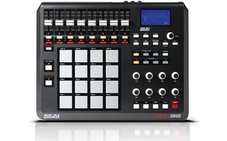 Akai MPD 32