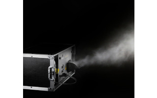 Cameo INSTANT HAZER 1500 T PRO Máquina de neblina con flightcase y control por microprocesador