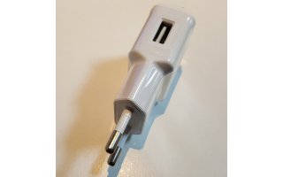 Cargador USB 1 puerto 230V 2A