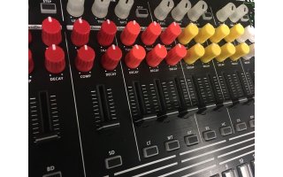 Pack: Chroma Caps para Roland TR-8