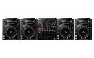 4x Pioneer DJ Nexus CDJ 2000 NXS2 + DJM 900 NXS2