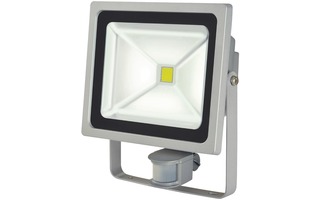 Foco LED COB de 50 Wcon sensor PIR y grado de protección IP44 - Brennenstuhl 1171250522