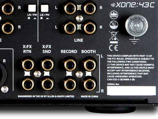 Xone43C-registro-cabina